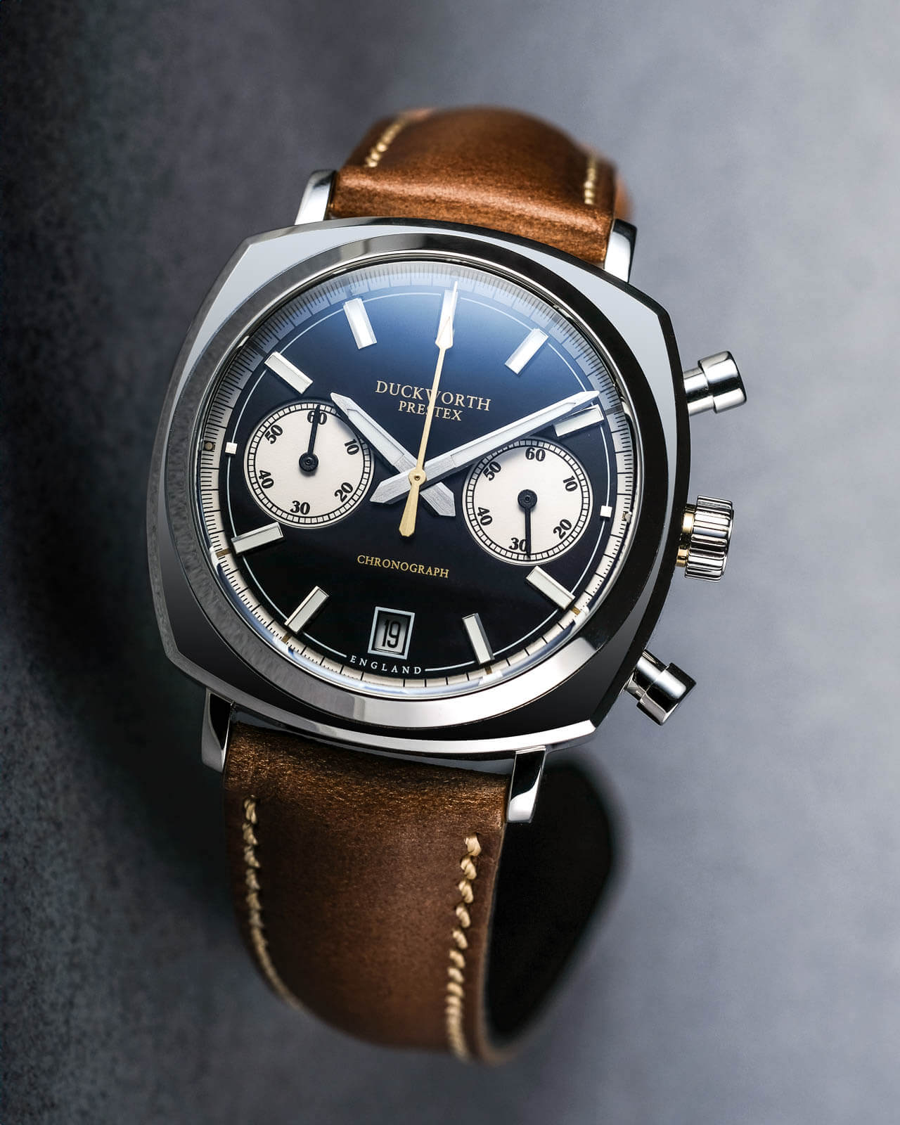 Chronograph 42 black sunburst tan leather - Wilson Watches 